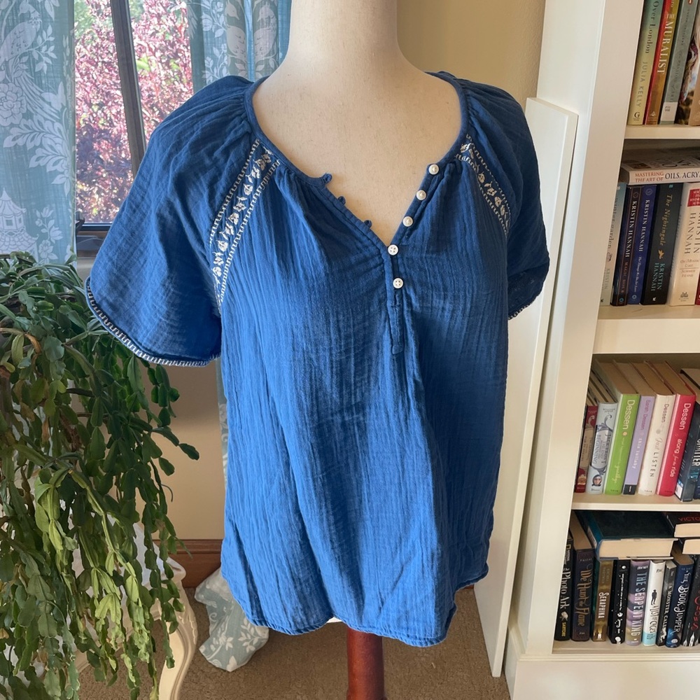 Old Navy blue gauze cotton boho top